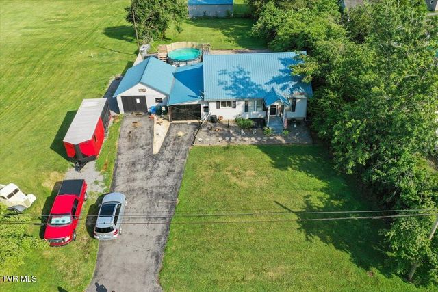 319 Old Stage Road, Surgoinsville, TN 37873