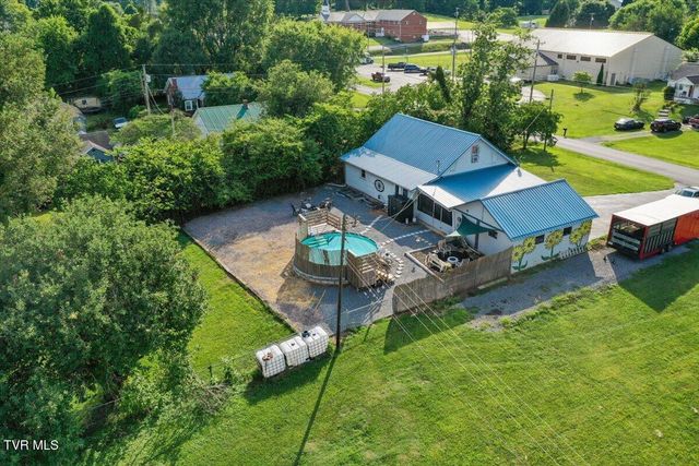 319 Old Stage Road, Surgoinsville, TN 37873