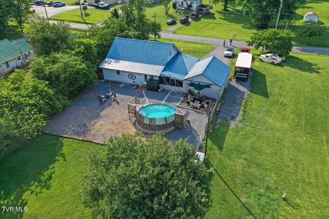 319 Old Stage Road, Surgoinsville, TN 37873