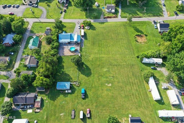 319 Old Stage Road, Surgoinsville, TN 37873