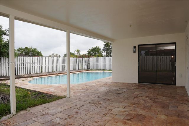 4290 NW 120th Way, Sunrise, FL 33323