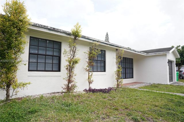 4290 NW 120th Way, Sunrise, FL 33323