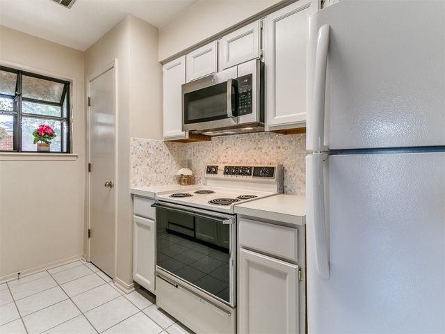 4400 Hemingway Drive 221, Oklahoma City, OK 73118