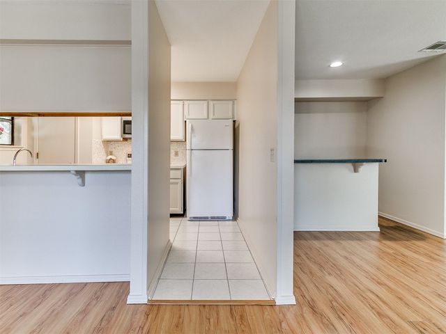 4400 Hemingway Drive 221, Oklahoma City, OK 73118