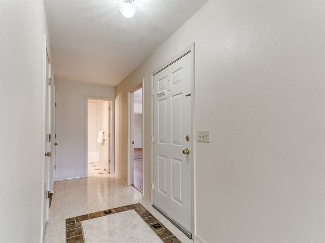 4400 Hemingway Drive 221, Oklahoma City, OK 73118