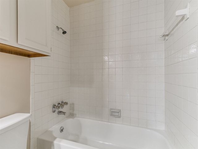 4400 Hemingway Drive 221, Oklahoma City, OK 73118