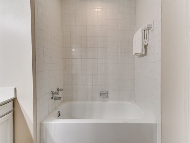 4400 Hemingway Drive 221, Oklahoma City, OK 73118