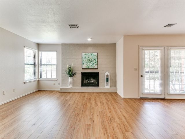 4400 Hemingway Drive 221, Oklahoma City, OK 73118