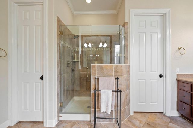 79 S Bantam Woods Circle, Spring, TX 77382