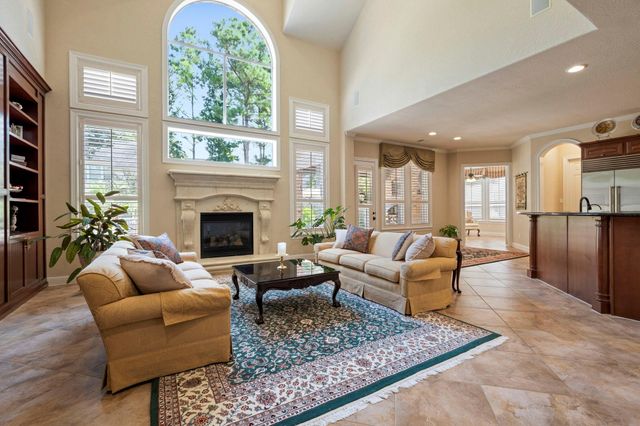 79 S Bantam Woods Circle, Spring, TX 77382