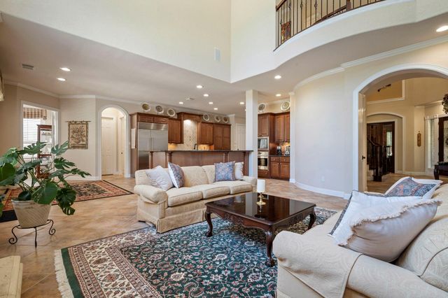 79 S Bantam Woods Circle, Spring, TX 77382