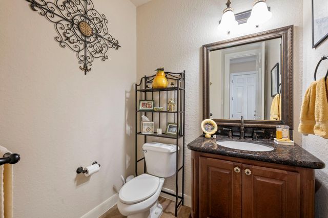 79 S Bantam Woods Circle, Spring, TX 77382