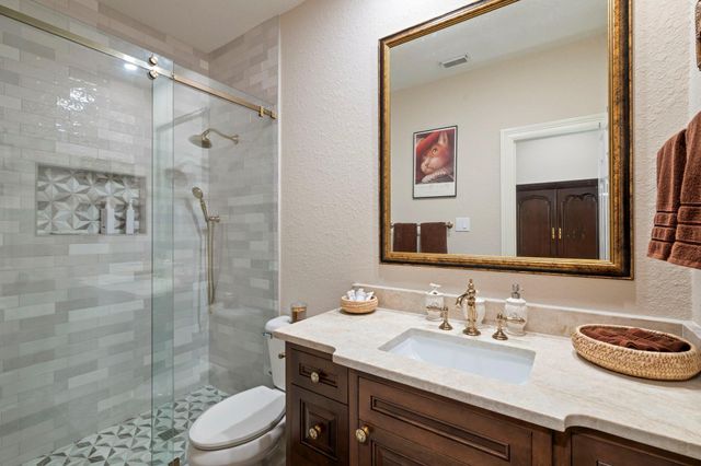 79 S Bantam Woods Circle, Spring, TX 77382