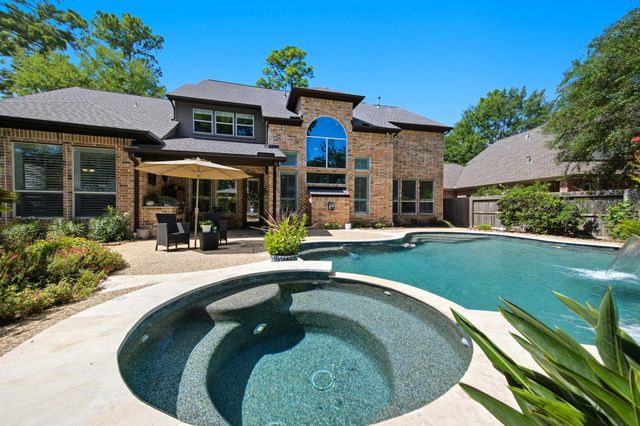 79 S Bantam Woods Circle, Spring, TX 77382