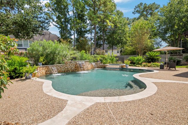 79 S Bantam Woods Circle, Spring, TX 77382