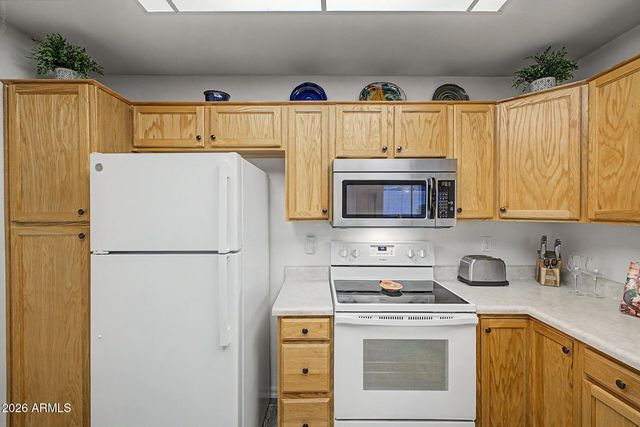 5830 E MCKELLIPS Road 34, Mesa, AZ 85215