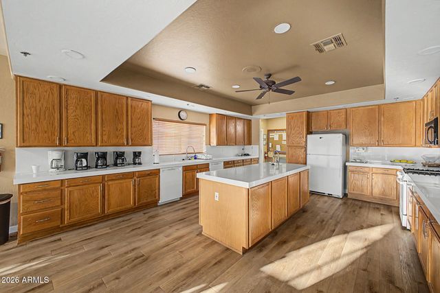 5830 E MCKELLIPS Road 34, Mesa, AZ 85215