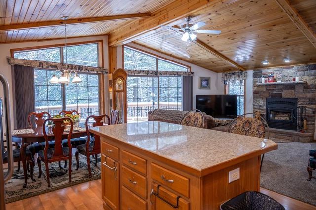 W6017 Howe Lane, New Lisbon, WI 53950