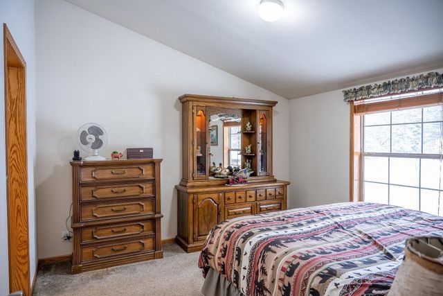 W6017 Howe Lane, New Lisbon, WI 53950