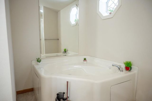 W6017 Howe Lane, New Lisbon, WI 53950