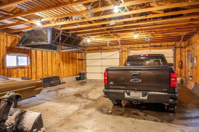 W6017 Howe Lane, New Lisbon, WI 53950