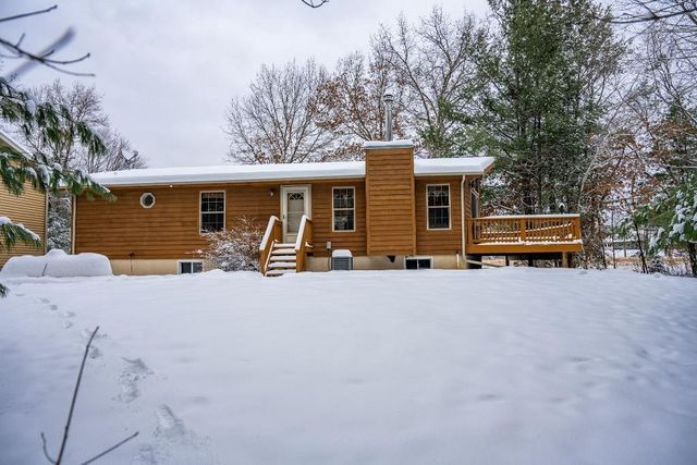 W6017 Howe Lane, New Lisbon, WI 53950