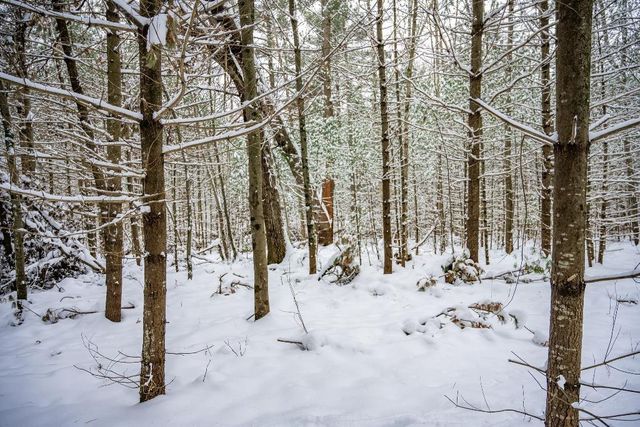 W6017 Howe Lane, New Lisbon, WI 53950