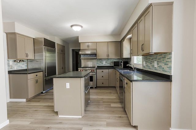 3 Birchwood COURT, Wind Point, WI 53402