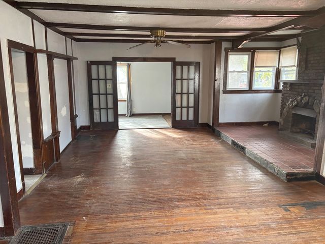 942 West Park Avenue, Joliet, IL 60436