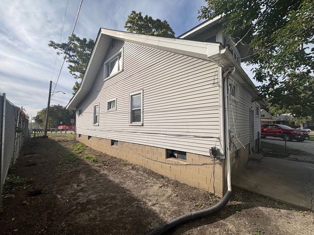 942 West Park Avenue, Joliet, IL 60436