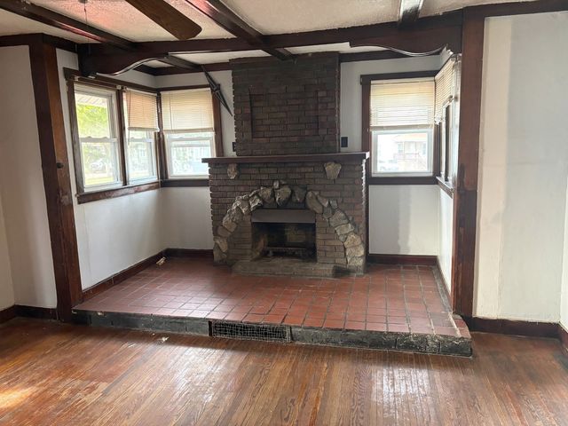 942 West Park Avenue, Joliet, IL 60436