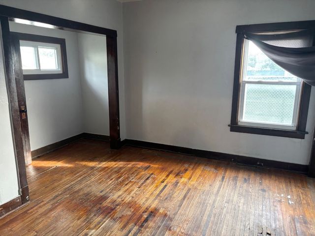 942 West Park Avenue, Joliet, IL 60436