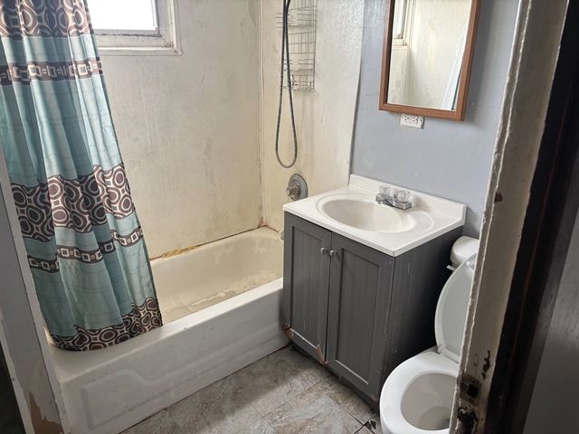 942 West Park Avenue, Joliet, IL 60436