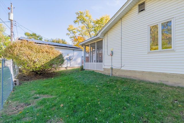 310 Rowe Drive, Bloomington, IL 61701