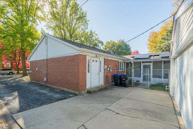 310 Rowe Drive, Bloomington, IL 61701