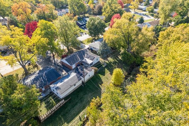 310 Rowe Drive, Bloomington, IL 61701