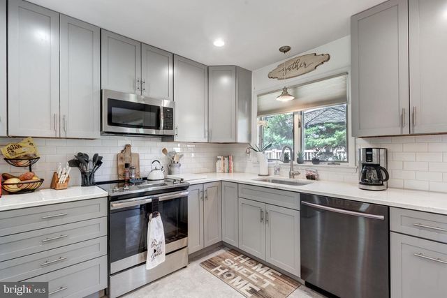 2698 RAINBOW DR, Westminster, MD 21157