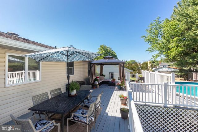2698 RAINBOW DR, Westminster, MD 21157