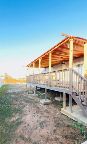 236 Road 5210, Cleveland, TX 77327