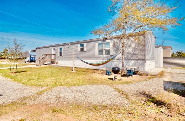 236 Road 5210, Cleveland, TX 77327