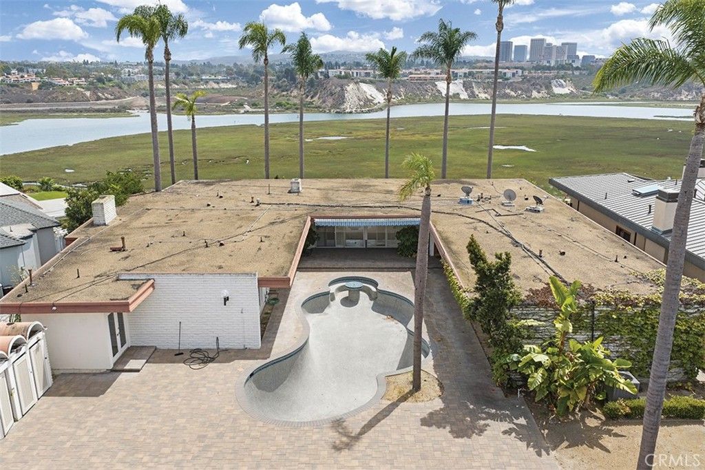 1542 Galaxy Drive, Newport Beach, CA 92660 — photo 2