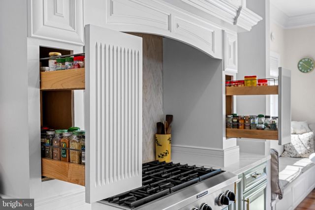 639 HONEYSUCKLE LN, Severna Park, MD 21146