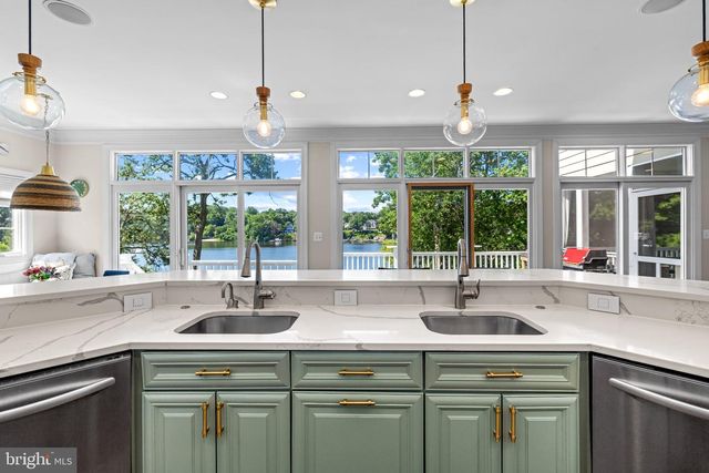 639 HONEYSUCKLE LN, Severna Park, MD 21146