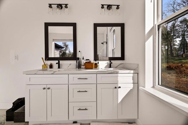 8391 Montna Dr, Paradise, CA 95969