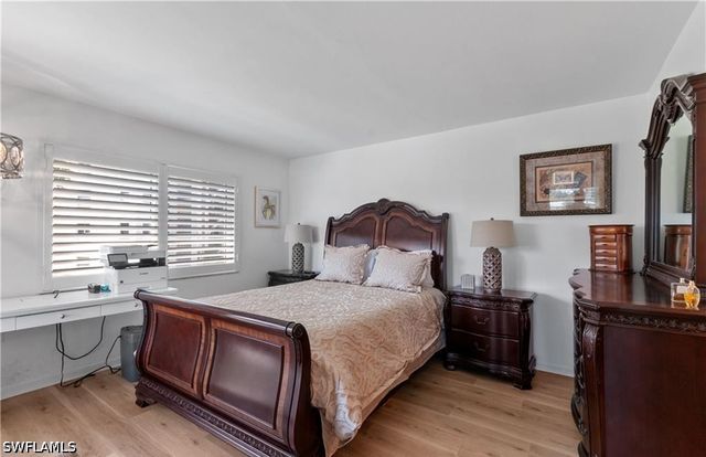 5 High Point CIR W 206, Naples, FL 34103