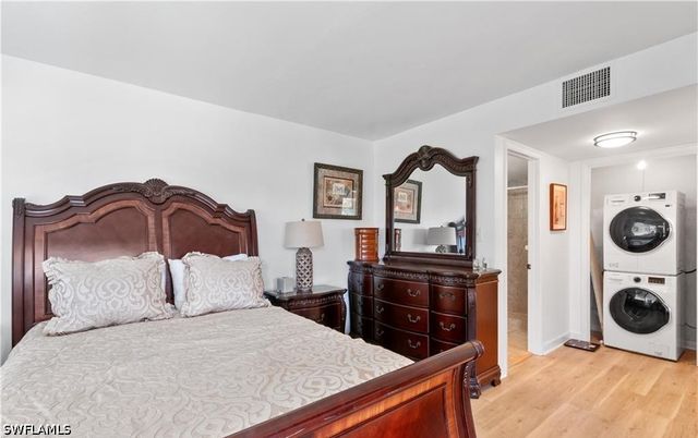 5 High Point CIR W 206, Naples, FL 34103