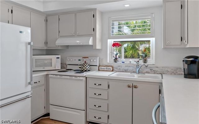 5 High Point CIR W 206, Naples, FL 34103
