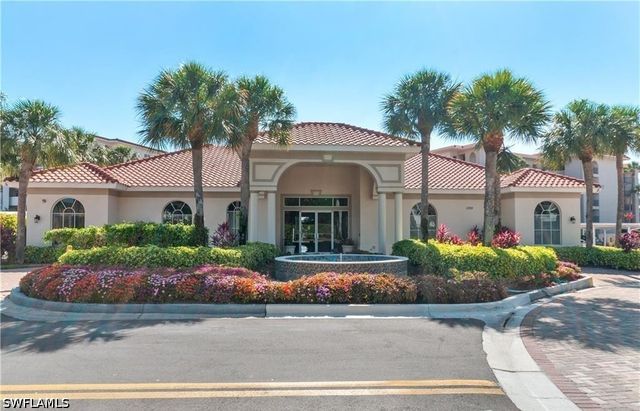 5 High Point CIR W 206, Naples, FL 34103