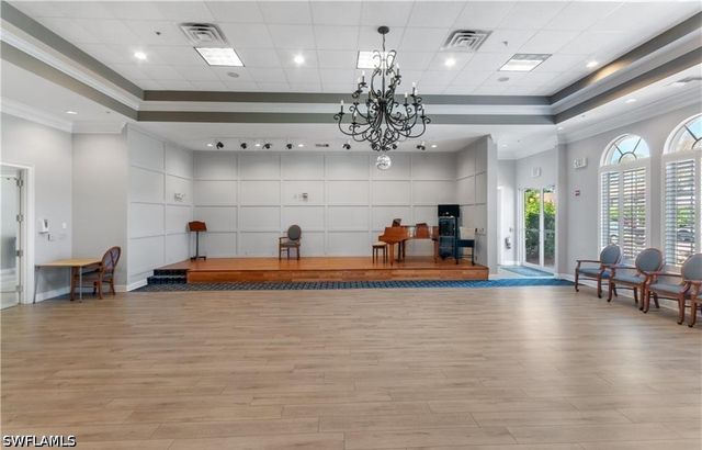 5 High Point CIR W 206, Naples, FL 34103