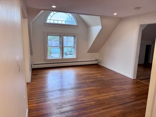 65-R Pleasant St 3, Marblehead, MA 01945
